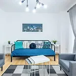 Lejlighed 2br & 2balcony By Nw *