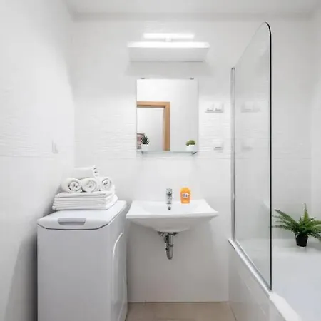 2br & 2balcony By Nw Budapeşte