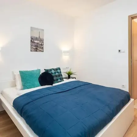 Apartment 2br & 2balcony By Nw