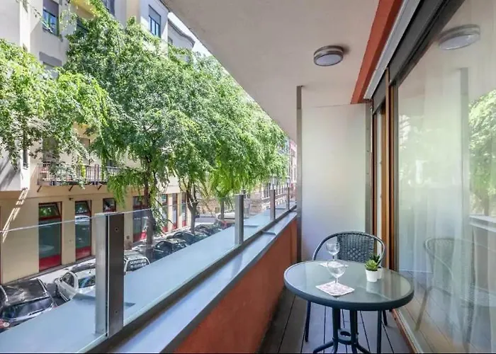 2br & 2balcony By Nw *